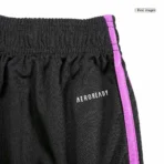 23-24 Bayern Munich Away Shorts - Image 5